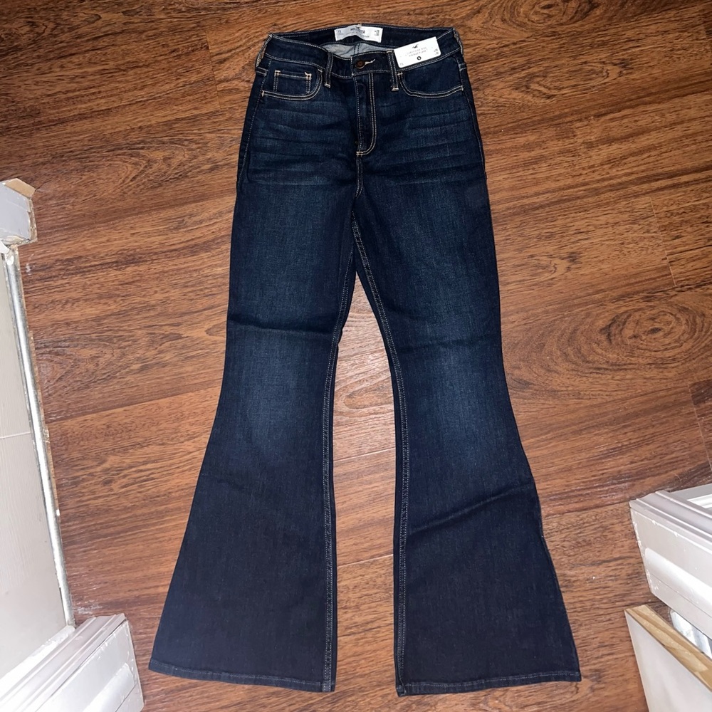 Hollister Curvy High Rise Vintage Flare Jeans